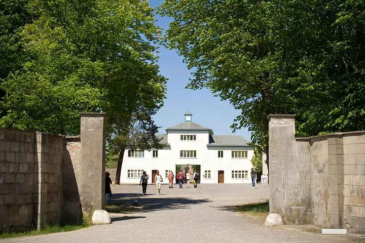 Visitors walking the parade ground of the Sachsenhausen Memorial on a Sachsenhausen tour in English from Berlin