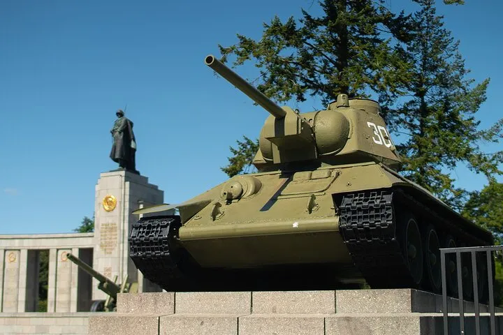 Walking group stopping near the Soviet War Memorial on a Berlin WW2 tour about Hitler and the Third Reich