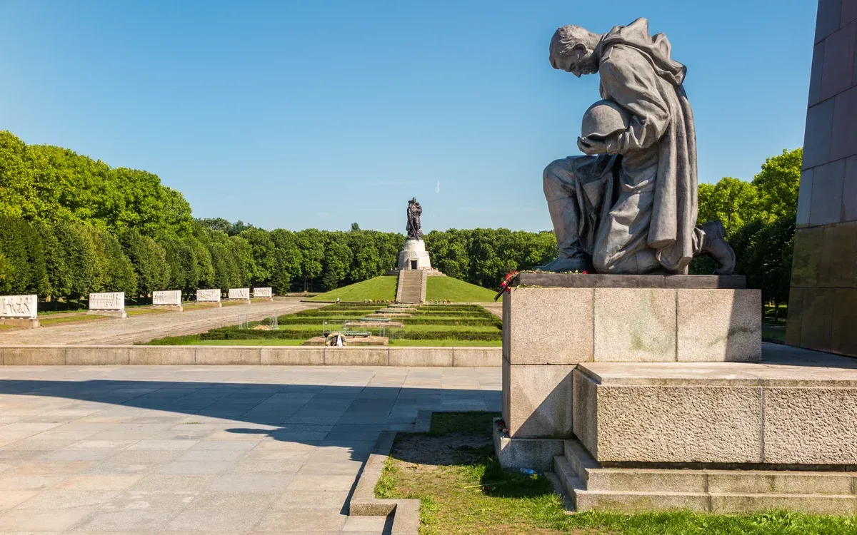 Soldier statue at the Soviet War Memorial in Treptower Park Berlin